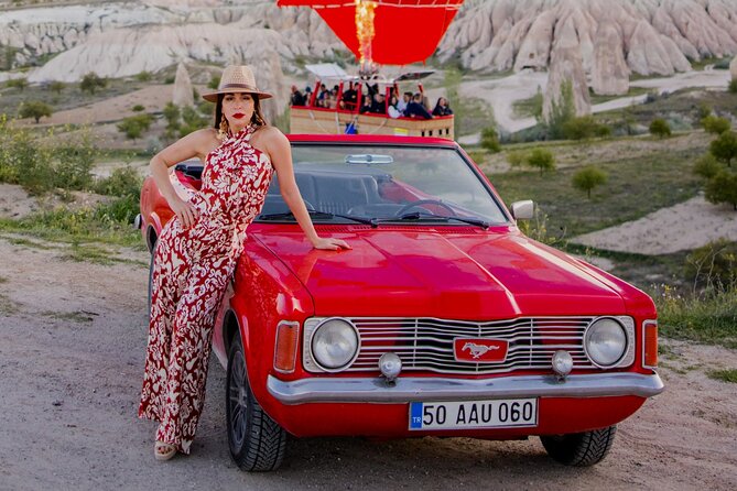 Private Classic Car Sunrise Balloon Chasing Experience