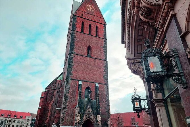 Private Digital Audio Book Scavenger Hunt in Hanover Old Town