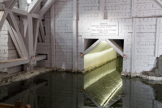 Private Drive to Wieliczka Salt Mine Tour With 4travellers