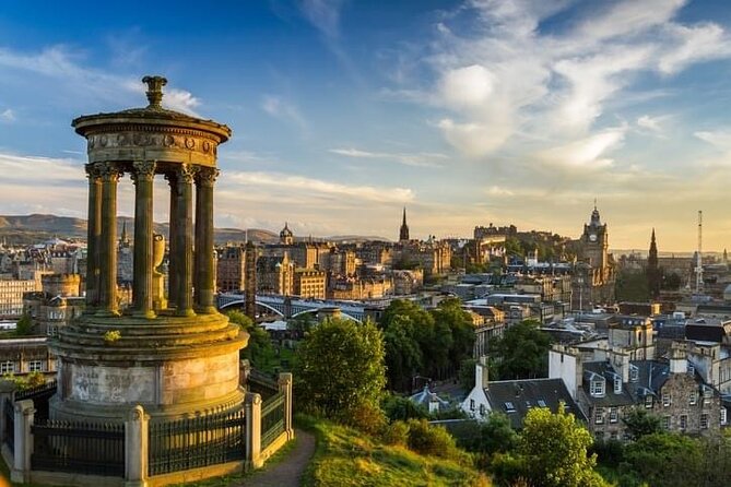Private Edinburgh Full Day Guided Tour in a Luxury Levc Txe