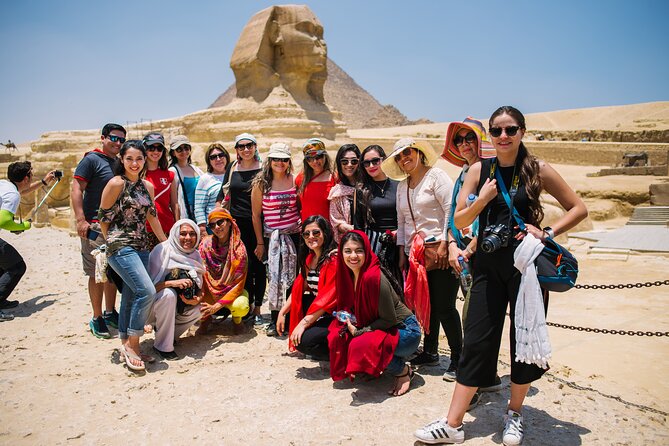 Private Full Day Tour Giza Pyramids Sphinx Saqqara and Memphis Including Lunch