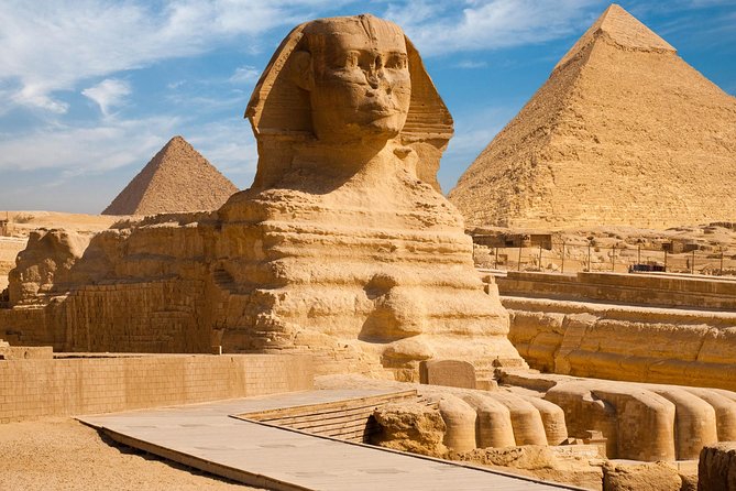 Private Full Day Tour to Giza Pyramids, Memphis and Sakkara Pyramid