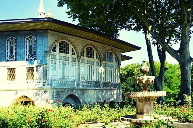 Private Guided Basilica Cistern and Topkapi Palace With Skip Line