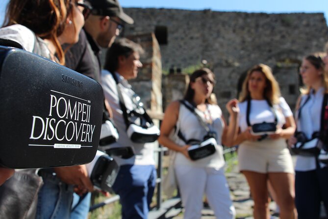 Private Guided Tour and VR Headsets in the Ancient Pompeii
