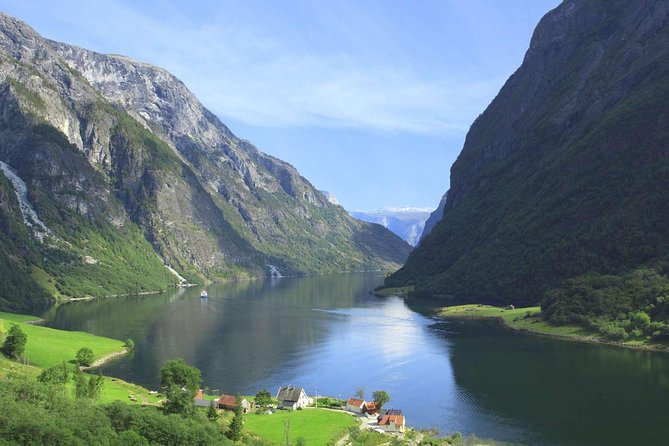 Private Guided Tour to Oslo – Nærøyfjord Cruise & Flåm Railway