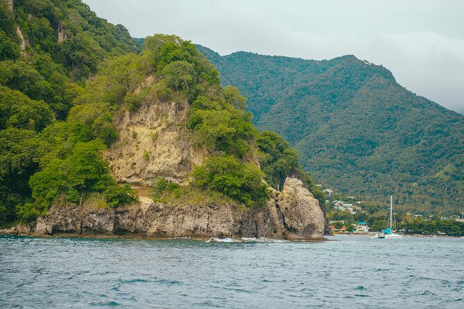 Private Half-Day Luxury Catamaran Experience - Meeting and Pickup Details