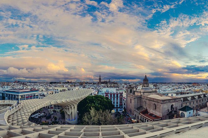 Private Horse Carriage Ride and Walking Tour of Seville - Exploring Plaza De España