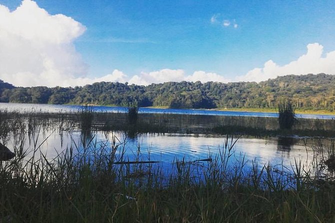 Private Munduk Waterfalls Trekking Tour