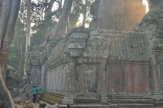 Private Must-Visit Temples Tour With Guide & Tuk Tuk