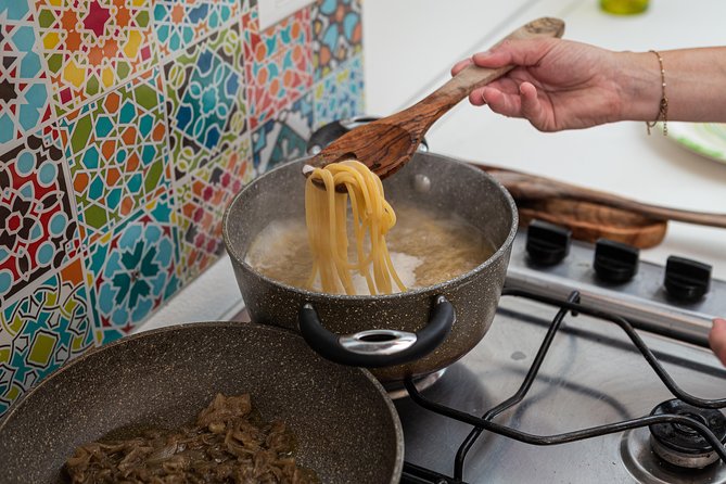 Private Pasta & Tiramisu Class at a Cesarinas Home With Tasting in Arezzo