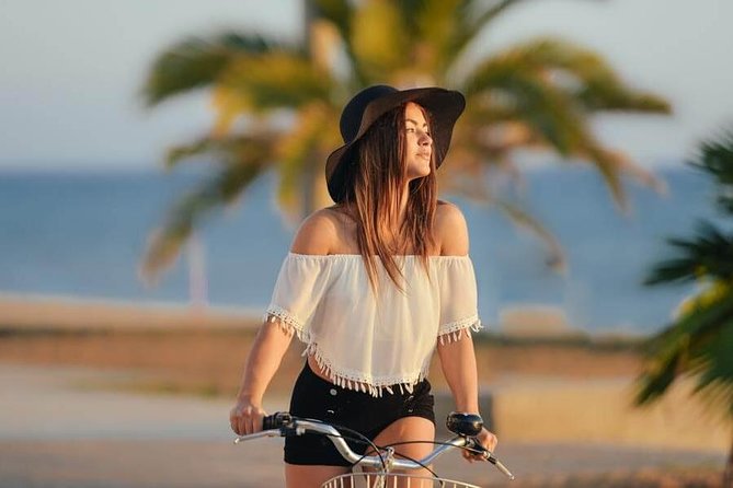 Private Photo Session With a Local Photographer in Albufeira - Overview of the Private Photo Session
