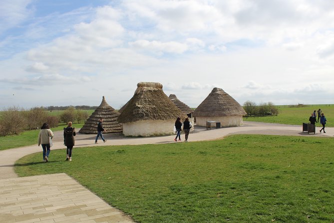 Private Pre Cruise Excursion Transfer London to Southampton Port Via Stonehenge
