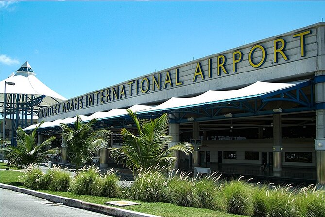 Private Roundtrip Airport Transfer in Barbados Within 13 to 18 Km