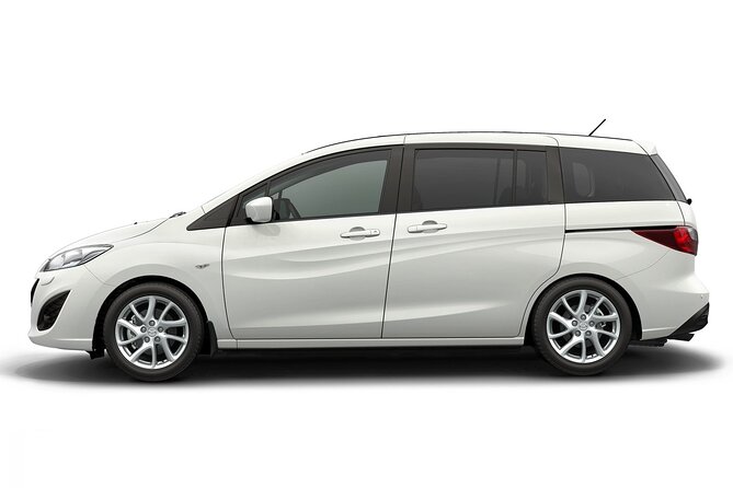 Private Roundtrip Minivan Airport Transfer to Downtown Nassau