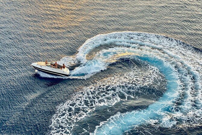 Private Speed Boat to Ile Aux Cerfs Full-Day Incl: Lunch & Transfer