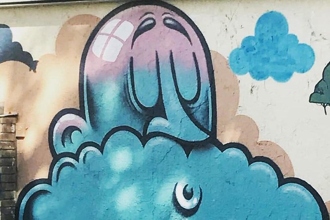 Private Street Art 2-Hour Guided Tour in Paris