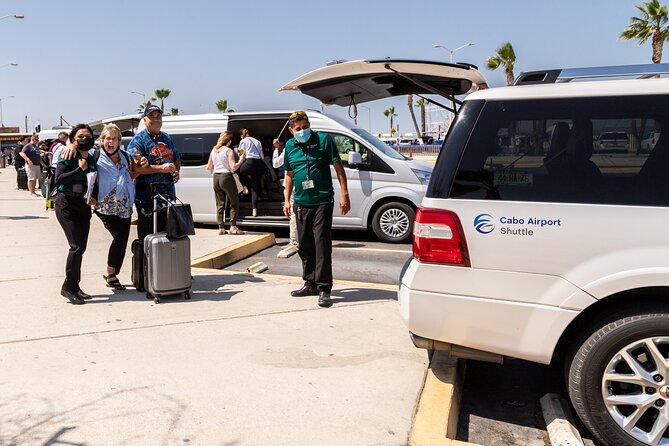 Private SUV Roundtrip From Airport to Hotels in San Jose Del Cabo