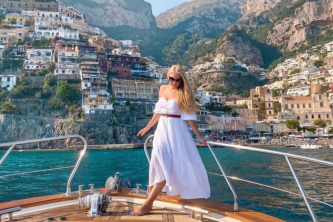 Private Tour: Cruise Along the Amalfi Coast and Capri