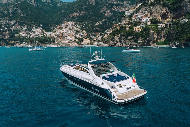 Private Tour of the Island of Capri on Yacht Princess V55