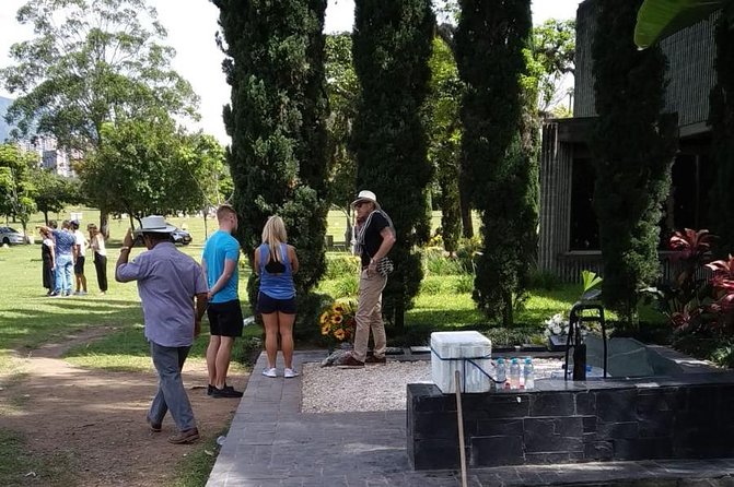 Private Tour Pablo Escobar and Griselda Blancos Tomb,
