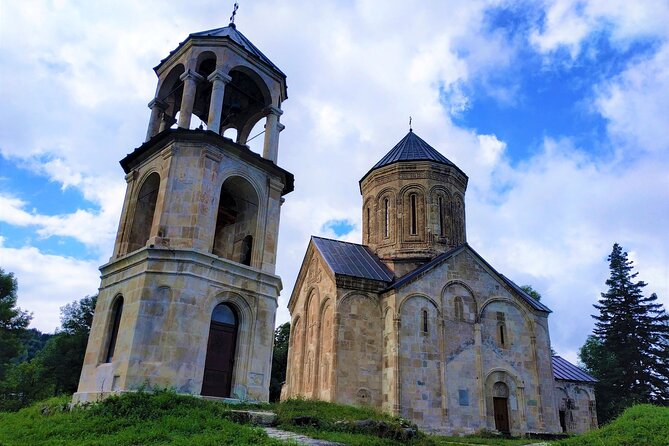 Private Tour to Racha From Tbilisi With Medieval Churches, Wine Tasting & Lunch