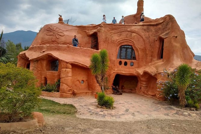 Private Tour to Villa De Leyva and Surroundings