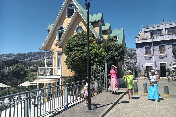 Private Tour Valparaiso and Viña Del Mar Wine Shop in White House - Tour Overview