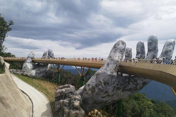 Private Transfer Da Nang/ Hoi an to Ba Na Hill Golden Bridge