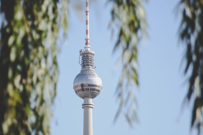 Private Transfer From Dresden to Berlin With 2h of Sightseeing, English Speaking - Transfer Details