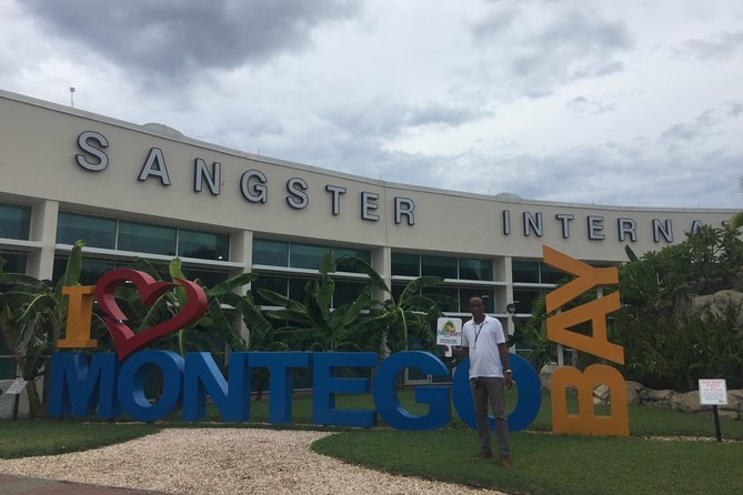 Private Transfer From Montego Bay Airport to Ocho Rios