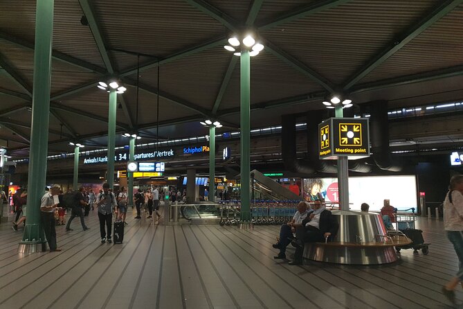 Private Transfer From the Hague City to Schiphol Airport - Overview and Inclusions