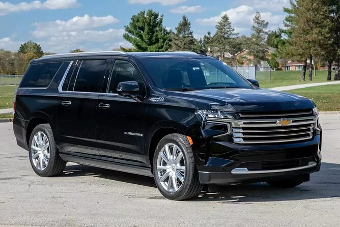 Private Transfer: Honolulu Airport HNL to Honolulu in Luxury SUV