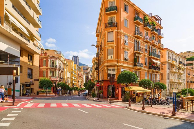 Private Transfer: Nice Airport NCE to Monaco in Luxury Van