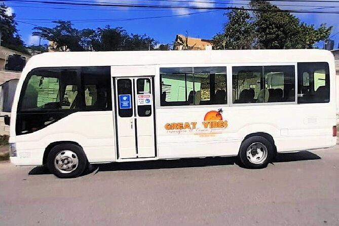 Private Transport: Montego Bay Airport to Riu Negril