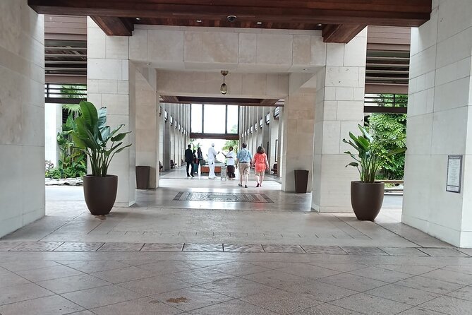 Private Transport to Airport, Hotel, Port in Nassau Bahamas