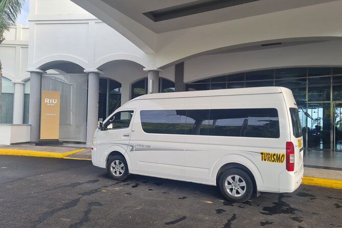 Private Transportation San José Airport to Hacienda Pinilla