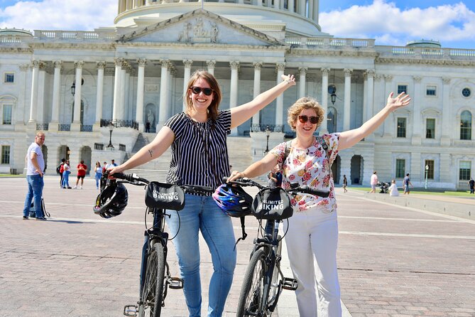 Private Washington DC Monuments Day or Night Bike Tour - Tour Overview