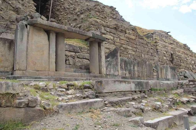 Querococha Lake and Chavin Ruins Private Tour From Huaraz - Tour Overview