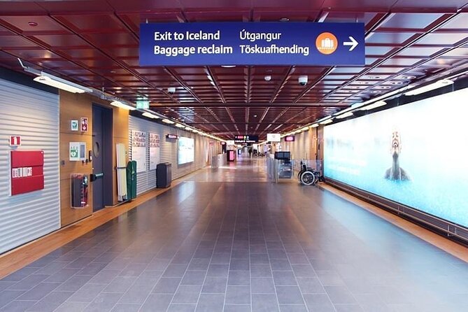 Reykjavik Iceland: Private Transfer To/From Keflavik Airport