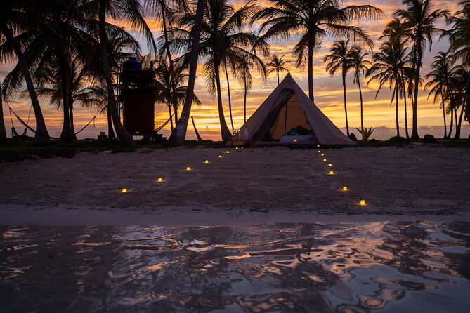Romantic Camping in San Blas Islands