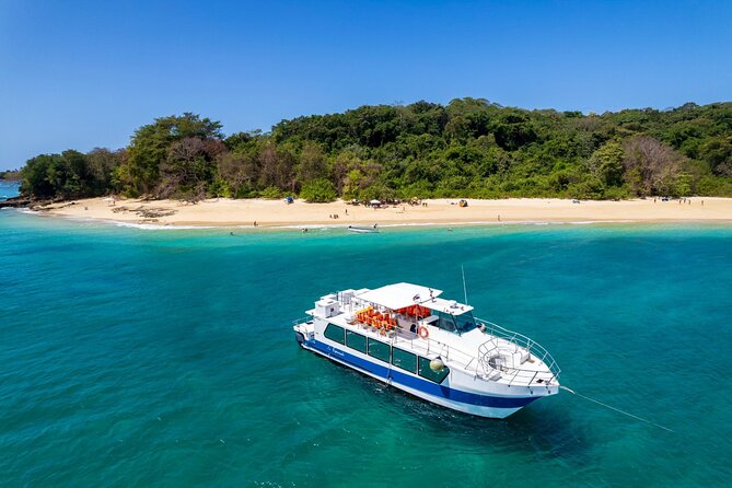 Round Trip High Speed Ferry to Contadora Island