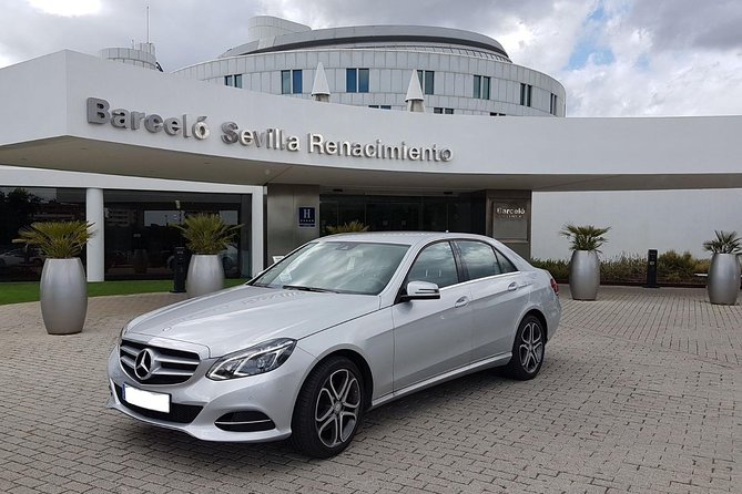 Roundtrip Transfer in Sedan From Seville to Granada