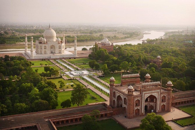 Same Day Taj Mahal Tour by Car From New Delhi