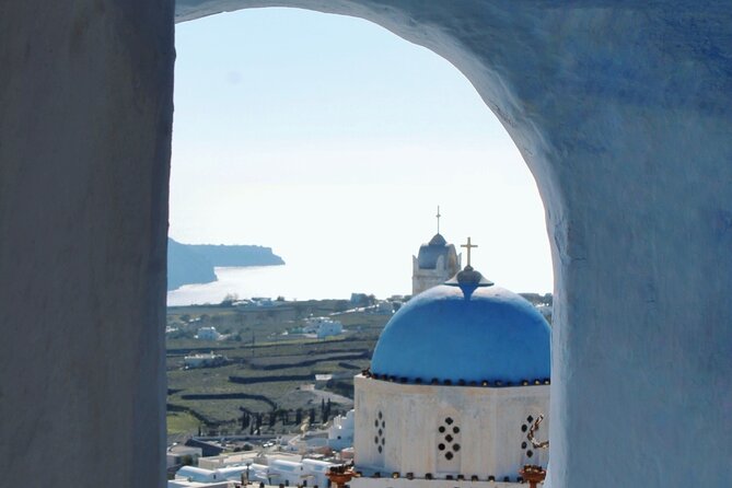 Santorini Classic Highlights and Sightseeing Private Tour