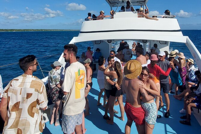 Saona Island Premium Discovery Tour From Punta Cana or Bayahíbe