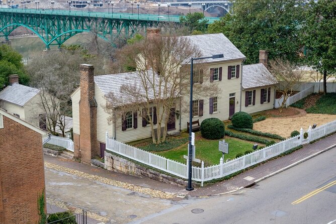 Self-Guided Scavenger Hunt: Knoxvilles Perfect Blend