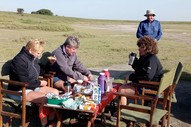 Serengeti Great Wildebeest Migration Luxury Safari: