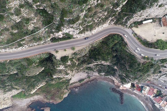 Shared Transfer From Praiano to Naples Airport