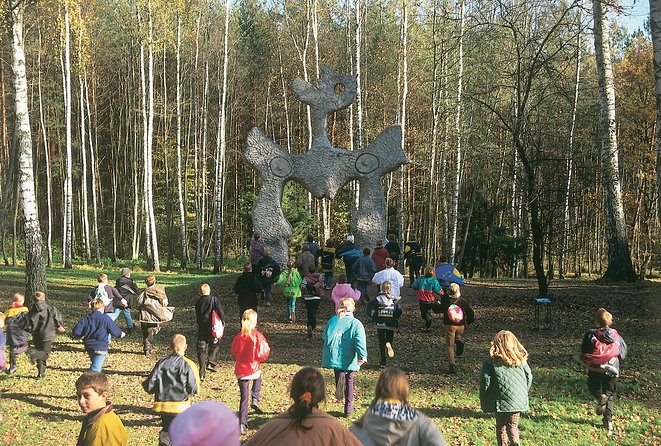 Skip the Line: Europos Parkas, Open-Air Museum Ticket Vilnius, Lithuania