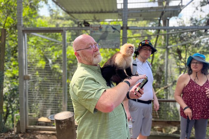 Sloth and Monkey Park Private Tour at Roatan With Pickup